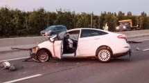 Imagen de Huergo: un accidente entre un auto y un camión produjo múltiples colisiones sobre Ruta 22