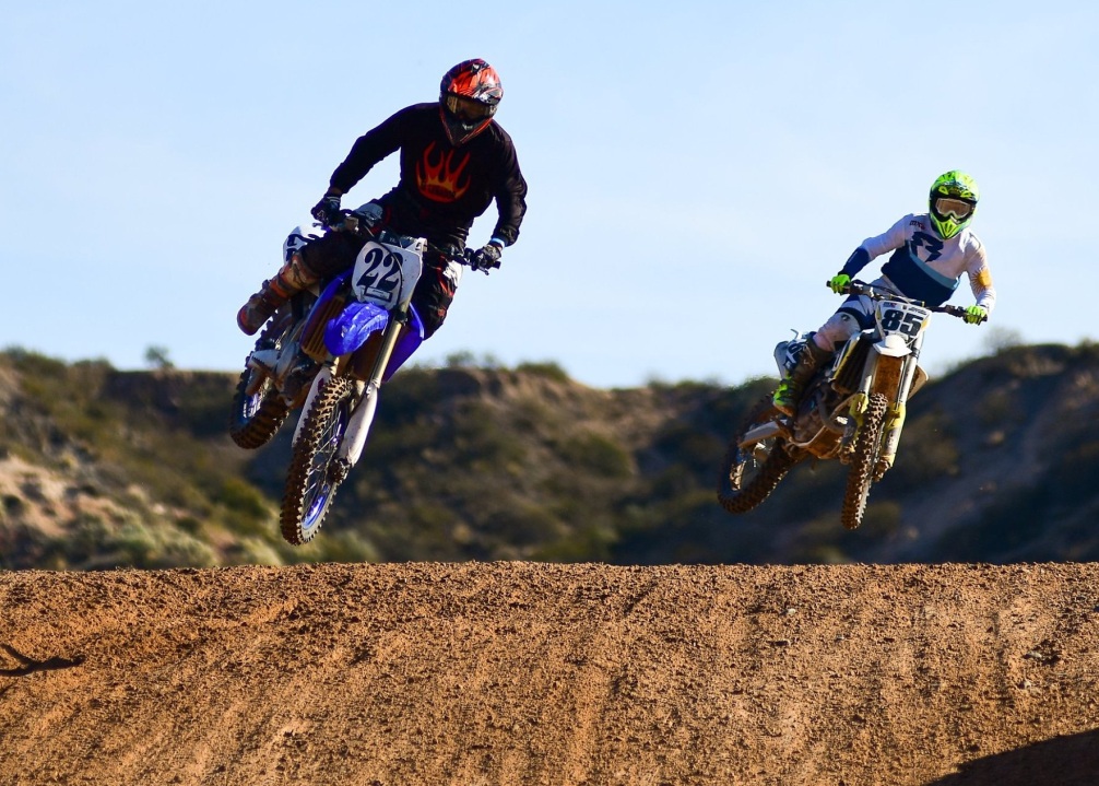 Osvaldo Pérez se impuso en la primera fecha del supercross de verano en Neuquén. Gentileza.