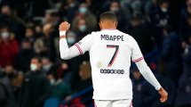 Imagen de Con Messi de titular, el PSG derrotó a Rennes con un gol en el final de Mbappé