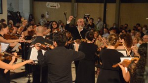 Emotivo concierto de la Sinfónica Patagonia de la UNRN, en homenaje a Juan Carlos Del Bello