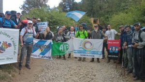 Lago Escondido: «Nos amenazaron con hundirnos en el lago», la denuncia de un manifestante