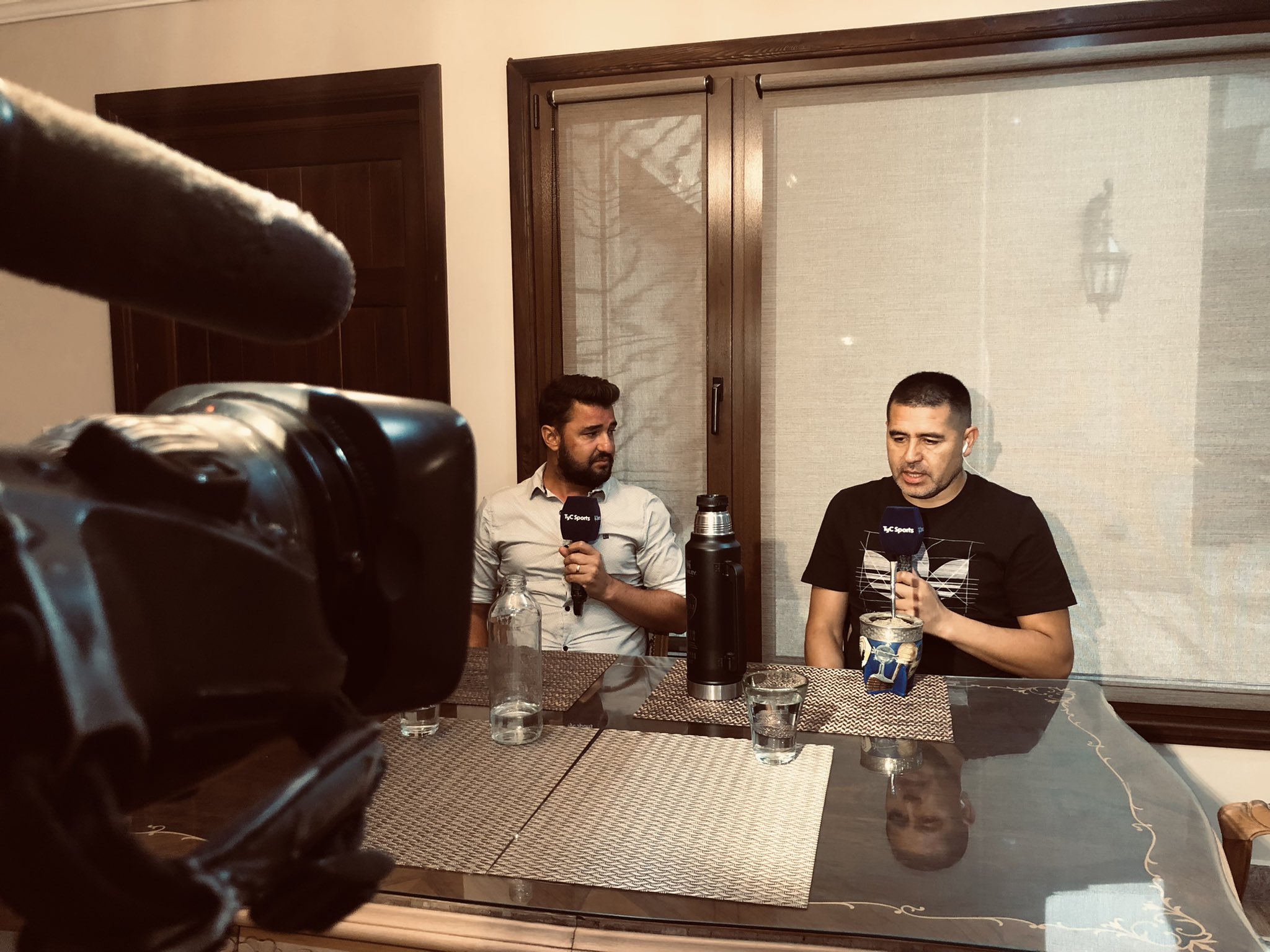 La segunda entrevista que dio Riquelme en el día, a raíz del tema Wanchope, fue con TyC Sports. 