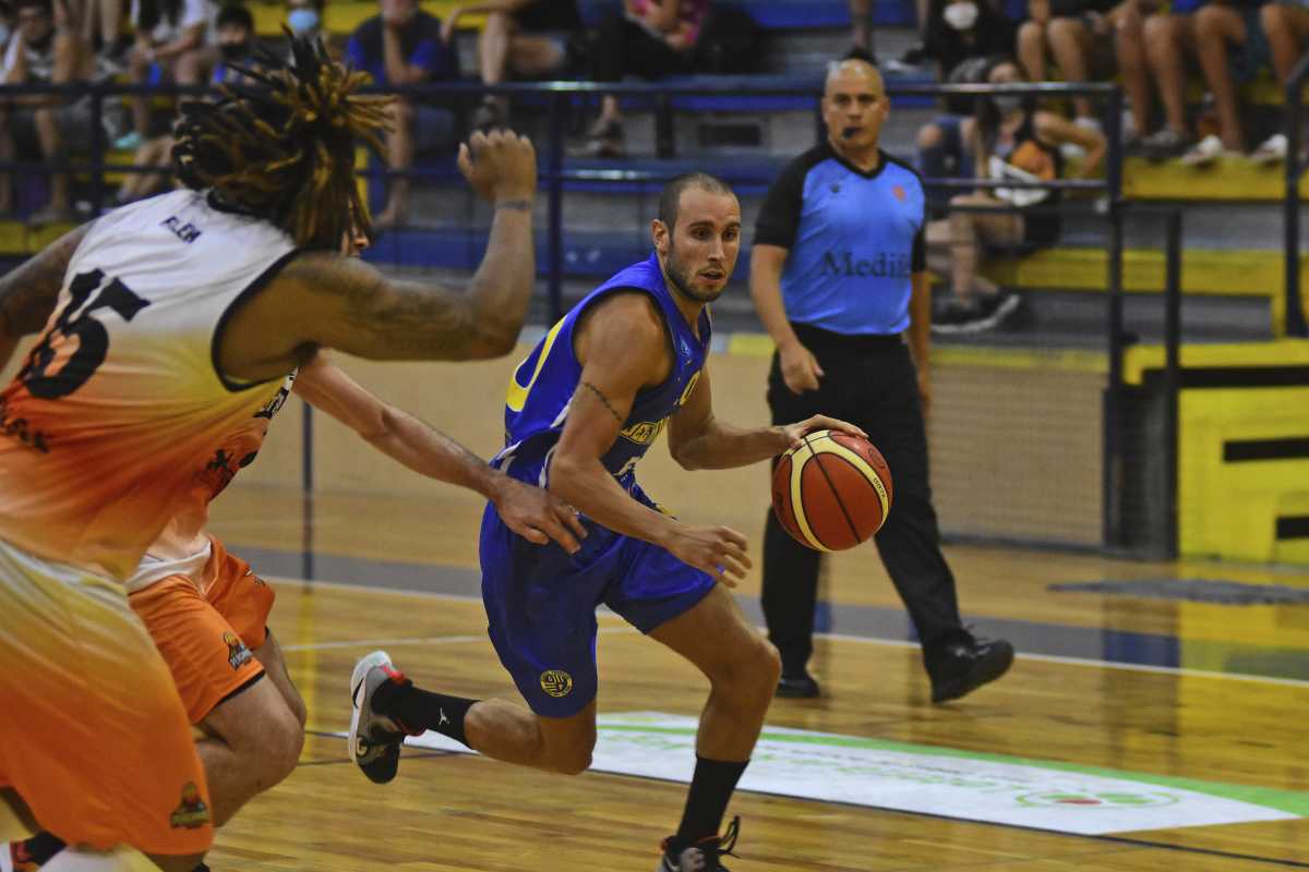 Del Progreso necesita ganar para trepar en la tapa de la Conferencia Sur de la Liga Argentina. Foto: Andrés Maripe