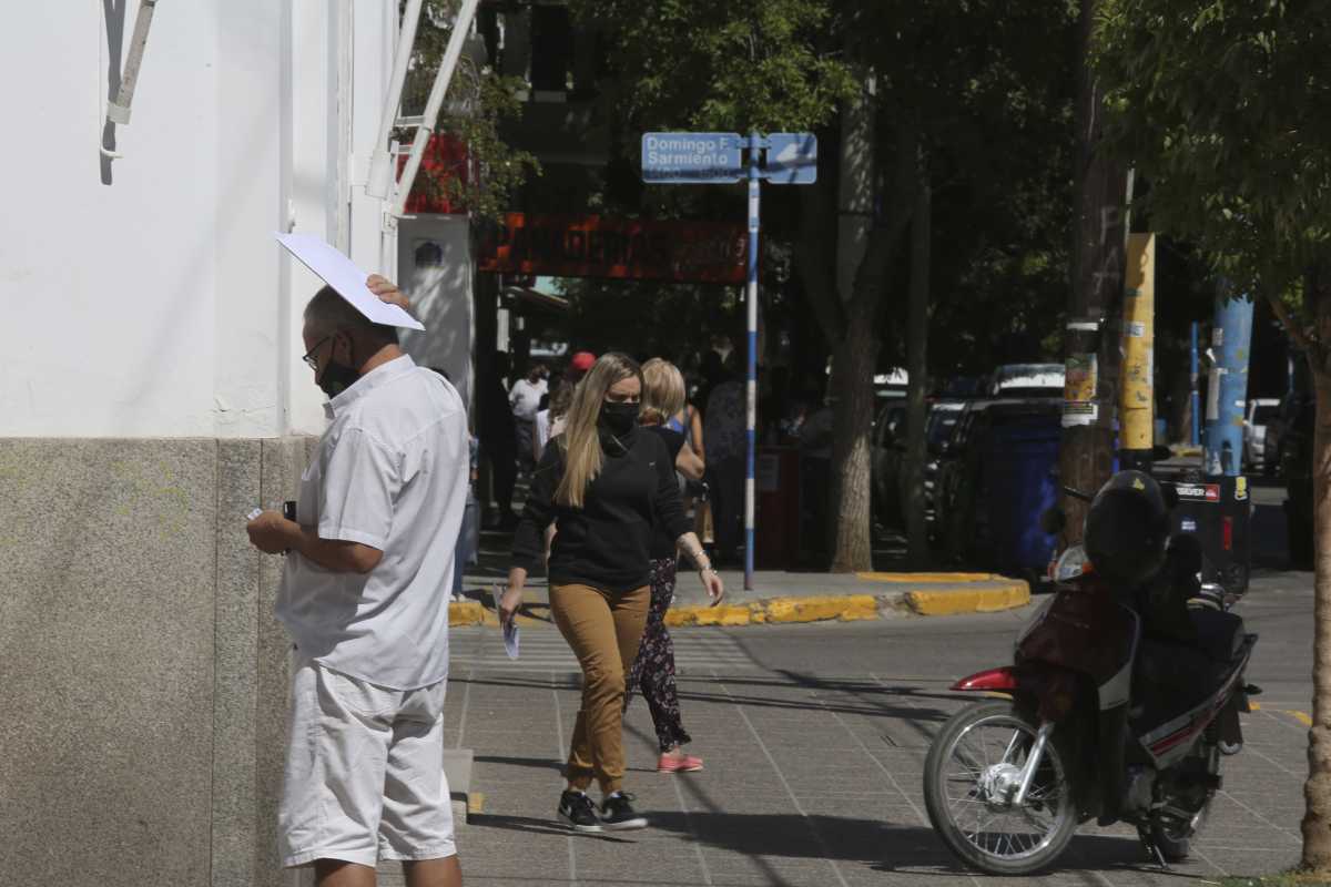 El calor seguirá sintiéndose el lunes inclusive. Foto archivo: Juan Thomes