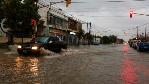 Pronóstico: bajan las máximas y se mantienen las tormentas este lunes en la región