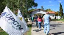 Imagen de No les pagaron horas extras a un centenar de trabajadores de Salud y hay protestas en Roca