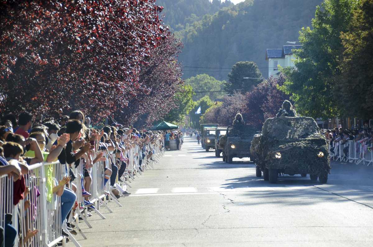 Desfile aniversario San Martín de los Andes . Foto Patricio Rodriguez