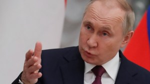 Putin llamó el viernes al ejército ucraniano a «tomar el poder» en Kiev y derrocar al presidente