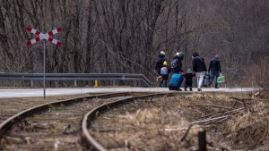 Postergan la evacuación: Ucrania y Rusia se acusan de incumplir el alto fuego