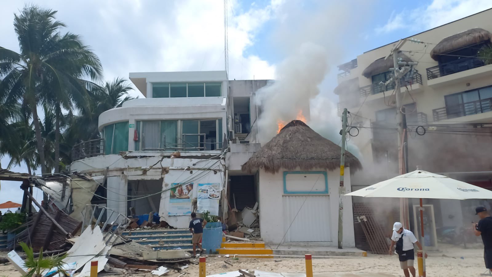 Con el paso de als horas, se confirmaron más heridos en Playa del Carmen. Foto: Gentileza Twitter  @Lucio_HG