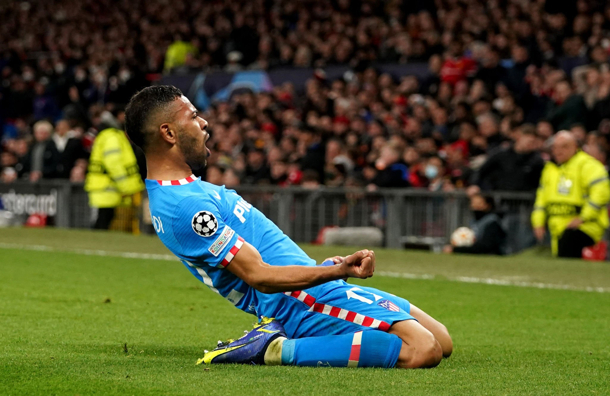 El brasileño marcó su primer gol en Champions, y lo hizo nada menos que en Old Trafford ante el United.