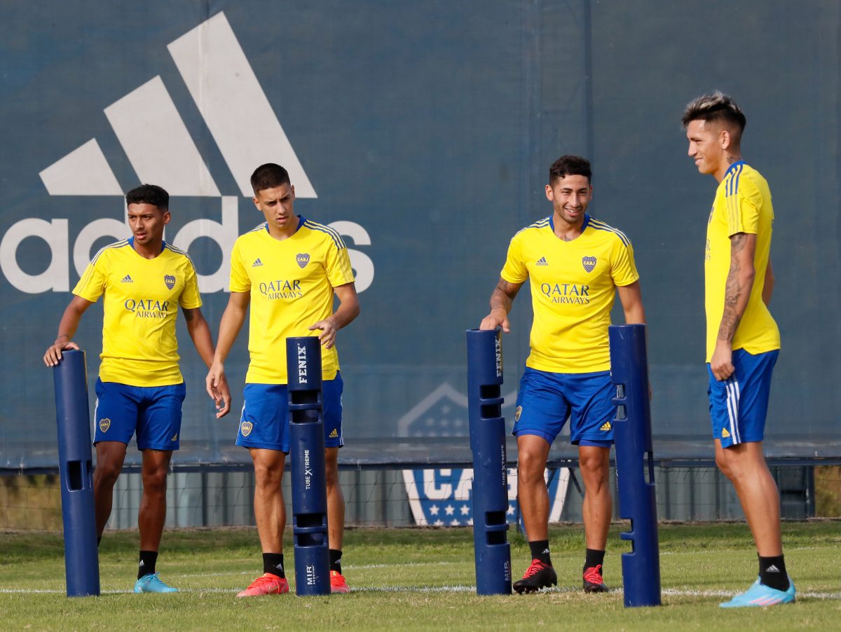 Sandez, Varela y Vázquez serían titulares contra Arsenal.