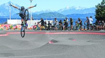 Imagen de Ciclistas sudamericanos compiten en Bariloche en busca del pase para el Mundial de Pump Track