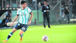 «Cafundo», el apodo que le pusieron los jugadores de Racing al roquense Mura