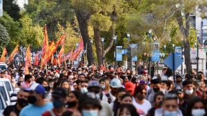 Así fueron las marchas contra el FMI en Neuquén