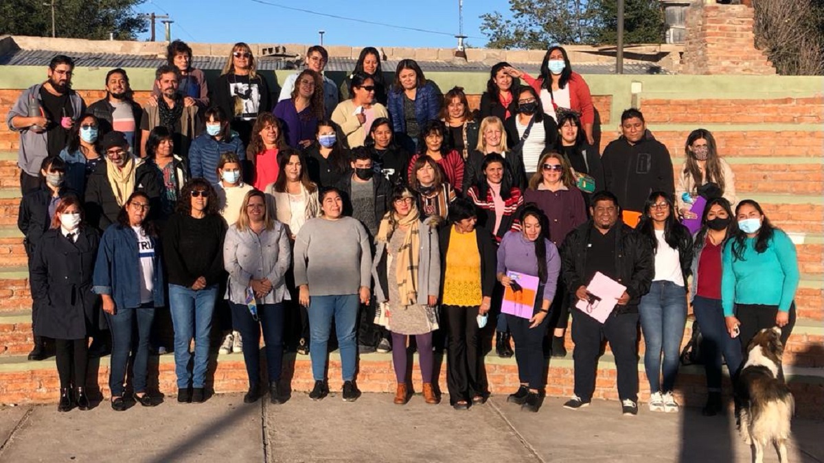 Integrantes del Consejo Provincial de la Niñez y de consejos locales se reunieron recientemente en Sierra Colorada.