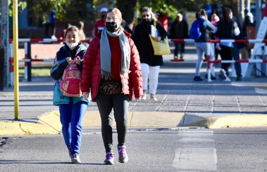 Las temperatura bajo cero se van a mantener durante los próximos días, anticipando el invierno. Foto: Matías Subat.-