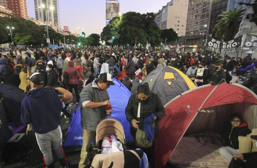 Los movimientos sociales sobre la avenida principal de Buenos Aires. 