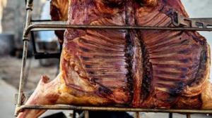 Zapala: la agenda para vivir la gran fiesta del asado a la estaca este finde