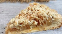 Imagen de Tarta de manzana y nuez con crumble sin Tacc