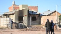 Imagen de Piden un vuelo sanitario para Joaquín, el joven herido en el incendio de Fernández Oro