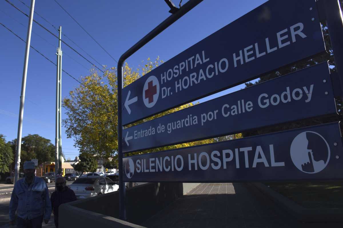 El niño de tres años fue llevado por sus familiares al hospital Heller de Neuquén, pero murió. (Archivo Matías Subat)