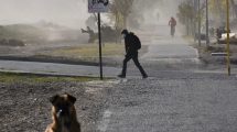 Imagen de Se mantienen los vientos y lluvias, después del temporal de ayer en Neuquén