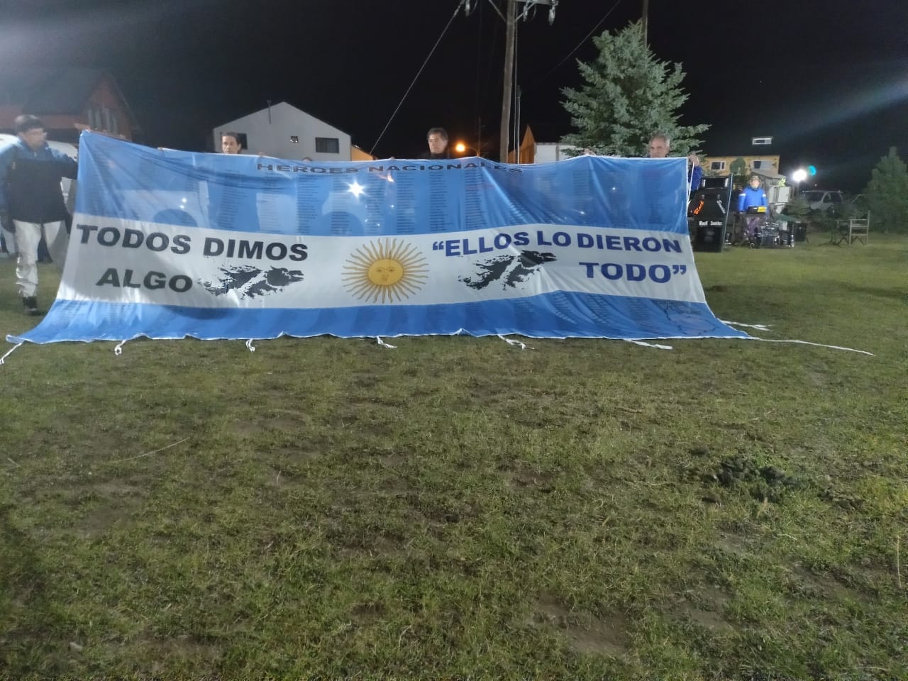 Esta es la quinta subida al volcán Copahue en homenaje a los héroes de Malvinas. Prensa UNC).-