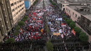 Crisis en Perú: el Congreso le pidió a Castillo que renuncie tras una moción no vinculante