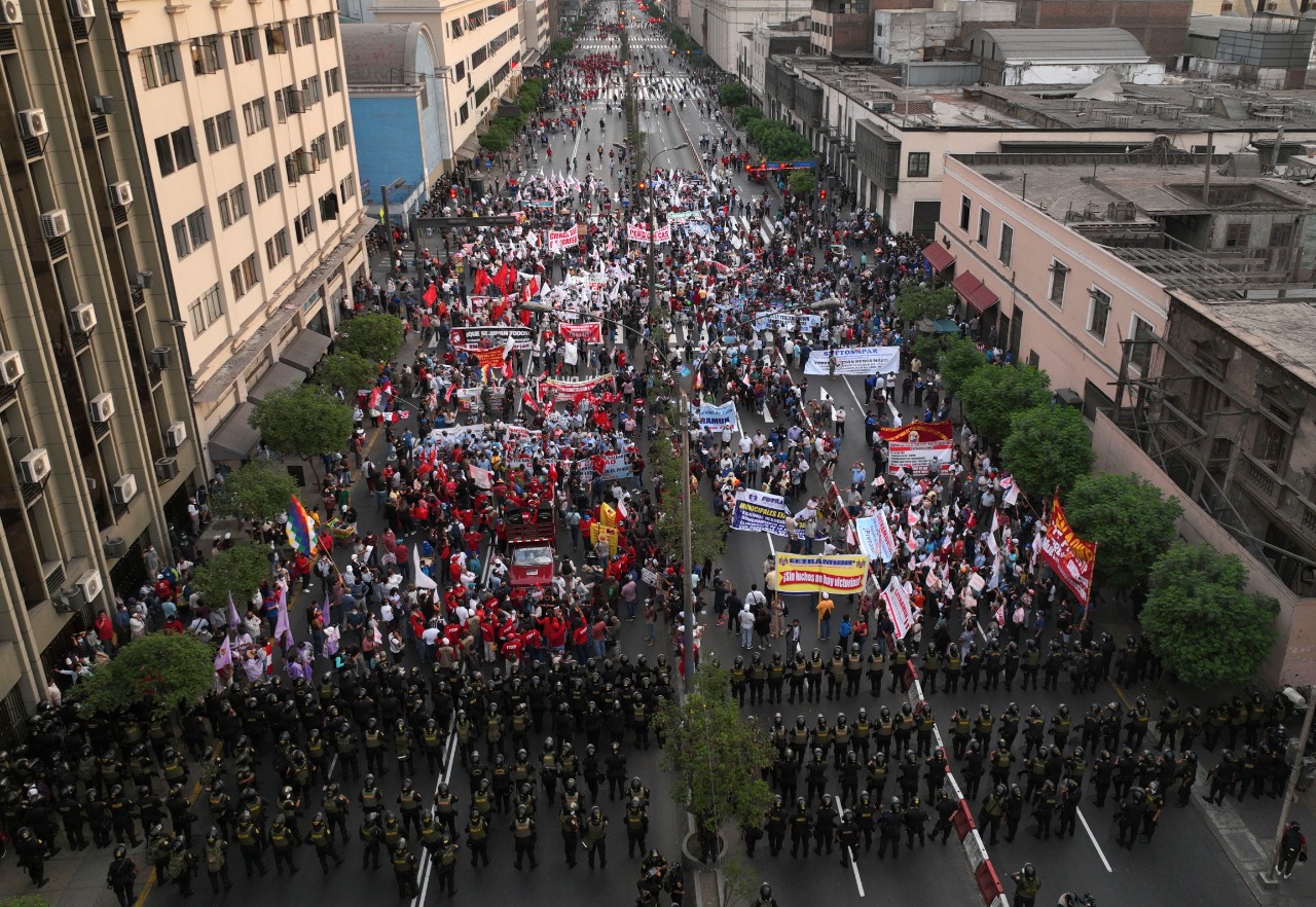 Una de las manifestaciones de protesta por el aumento de precios en Perú. 