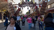 Imagen de La apertura de la Fiesta del Chocolate convocó a miles de personas en Bariloche