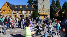 Imagen de La Fiesta del Chocolate llega a su fin: música, color y mucho sabor en Bariloche