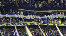 Imagen de La gente de Boca cantó contra los jugadores en un clima caliente en la Bombonera