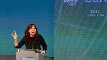 Imagen de Cristina Fernández ante la EuroLat: «Que te pongan una banda y te den el bastón no significa que te den el poder»