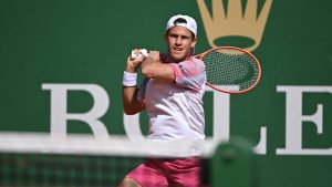 El Peque Schwartzman avanza a paso firme en Montecarlo y Delbonis quedó eliminado