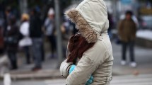 Imagen de ¡A cuidarse!: hasta cuándo sigue el viento frío y la nieve en la región