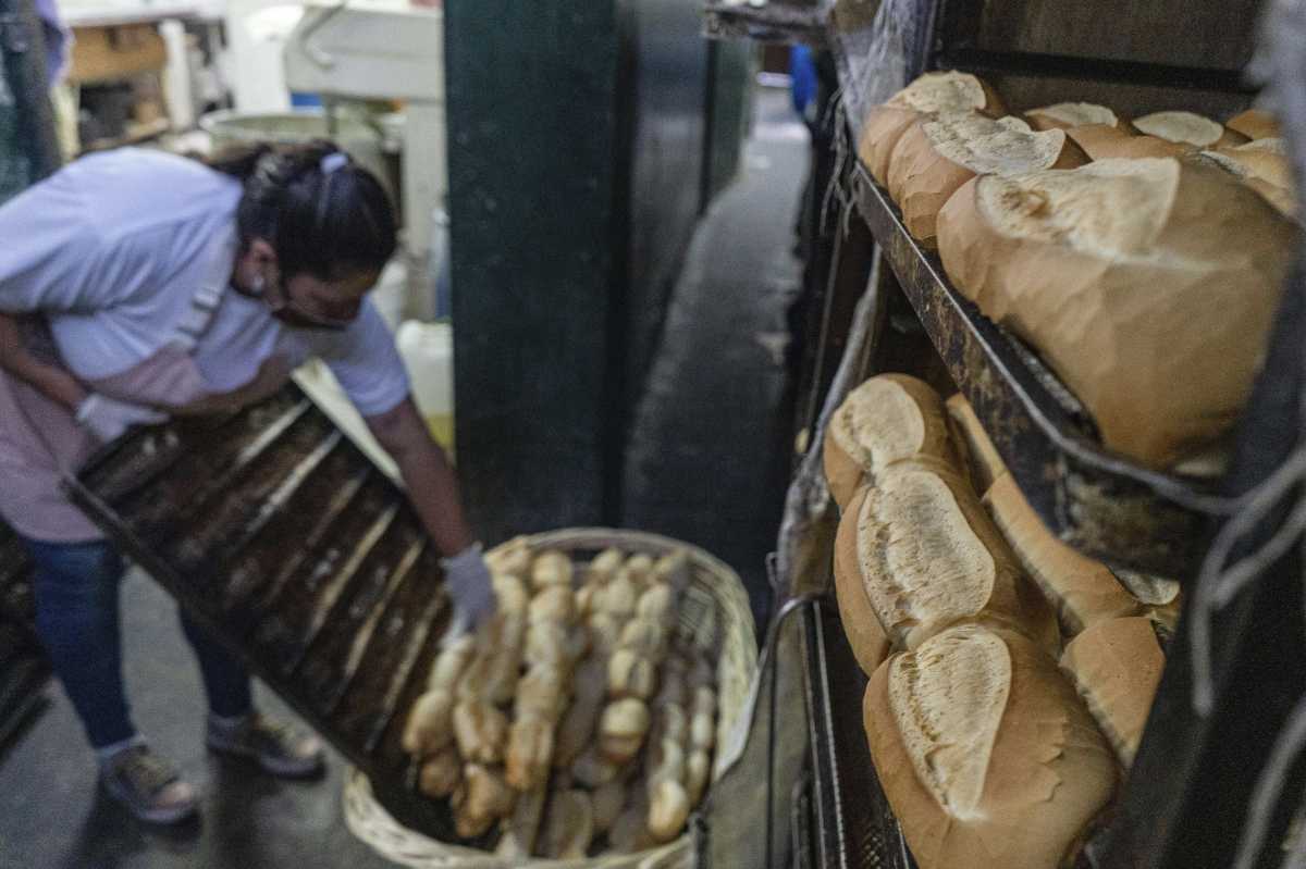 No se salvaron ni las tortas fritas: aumentó todo en las panaderías, el pan se fue a más de $3.000 en Neuquén y $2.500 en Roca (Foto: archivo)