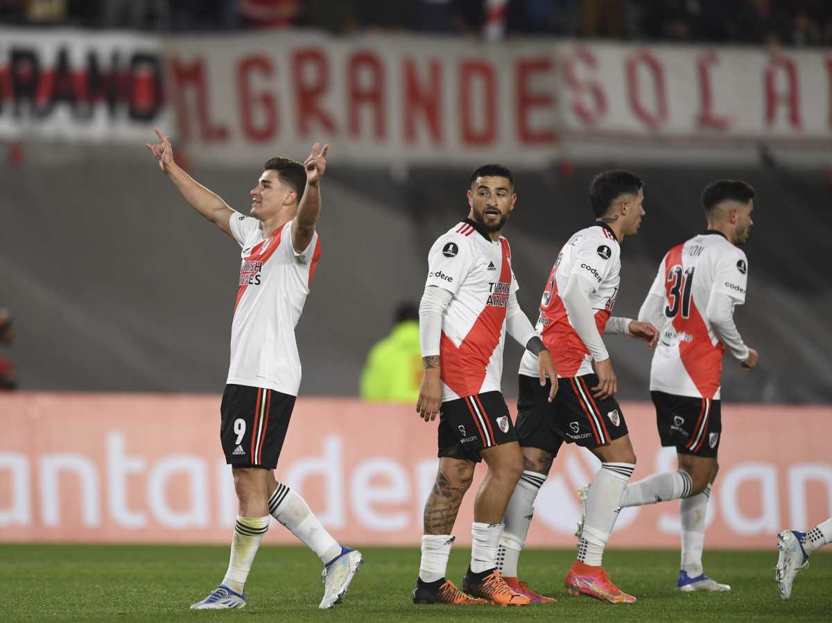 Julián metió 6 anoche contra Alianza Lima.