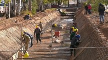 Imagen de La nueva obra del canal pluvioaluvional de Cutral Co está en el tramo final