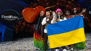 Ucrania gana el festival Eurovisión con su mezcla de hip-hop y foclore en «Stefania»: mirá el video