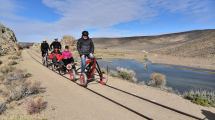 Imagen de En «bici trenes» el paisaje y la arquitectura ferroviaria en Río Chico se disfruta mejor