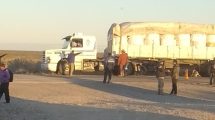 Imagen de Largas filas en la Ruta 6 por controles del Sindicato de Camioneros