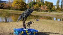 Imagen de Vandalizaron la escultura que simboliza la garza blanca en Paso Córdoba