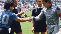 Imagen de Shilton: «no usaría la camiseta de Maradona ni para lavar los platos»