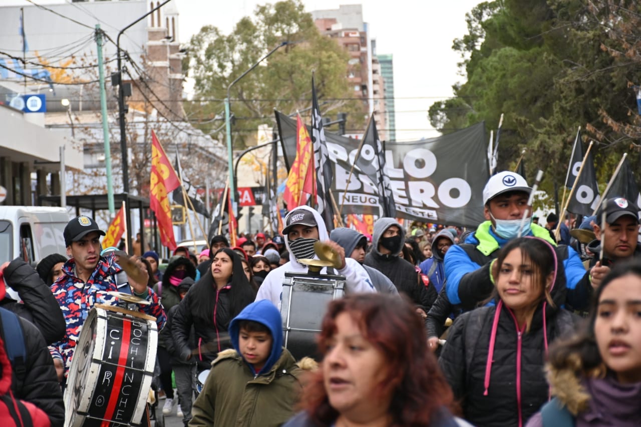 Es una movilización “en contra del ajuste de Massa, el Frente de todos y el FMI”, paralela a la que convocó la CTA y CGT. Foto: Archivo Florencia Salto.