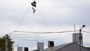 CALF busca evitar un hipertarifazo del 376% en la luz para los grandes usuarios de Neuquén