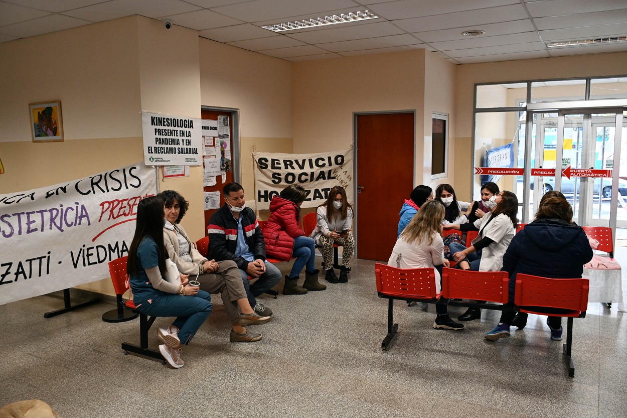 La medida se cumple con alto acatamiento en Viedma. Foto: Marcelo Ochoa.