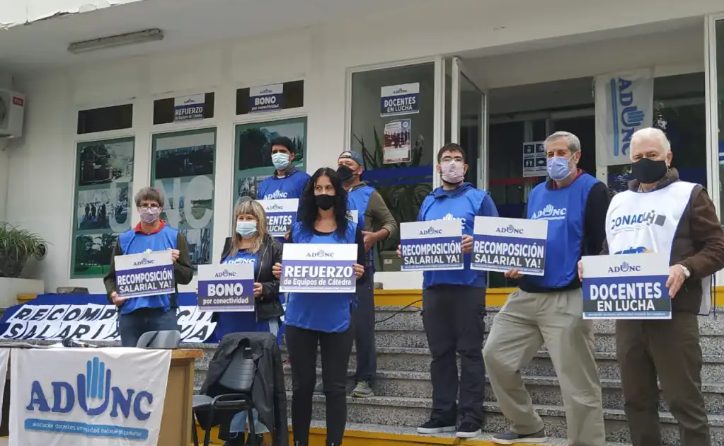 Docentes De La Universidad Nacional Del Comahue Anunciaron Un Paro De 48 Horas En Roca Diario 1022