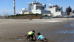 “Chernobyl chileno”: suspenden las clases por 75 intoxicados, en su mayoría niños