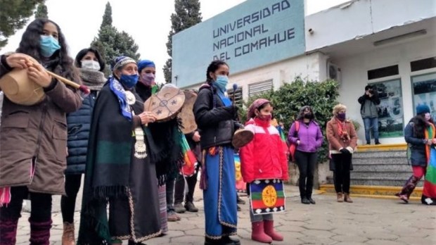 Imagen ¿La UNCo avala el “separatismo” mapuche? Denuncia y polémica a horas del balotaje